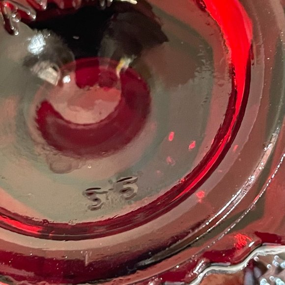 Vintages AVON Cape Cod Ruby Red Glass Creamer 3.5" - Picture 5 of 6